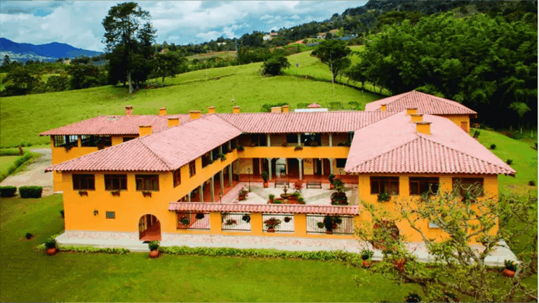 Centro de formación VID desde el cielo-min